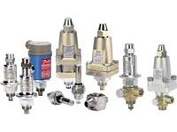 Pressure and Temperature Regulators and Pilot Valves PM